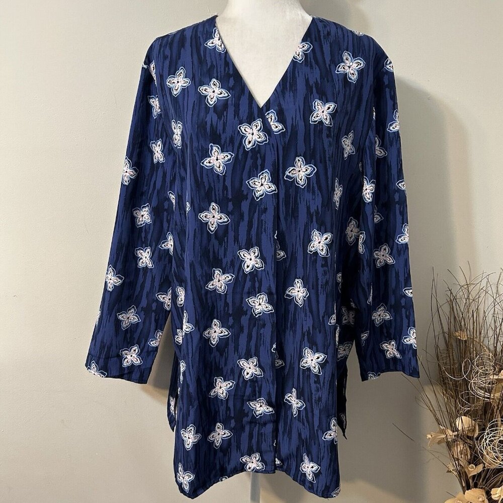 Graver Studio Women Hidden Button Up Blue Pink Floral Tunic Top V-neck Size 1X